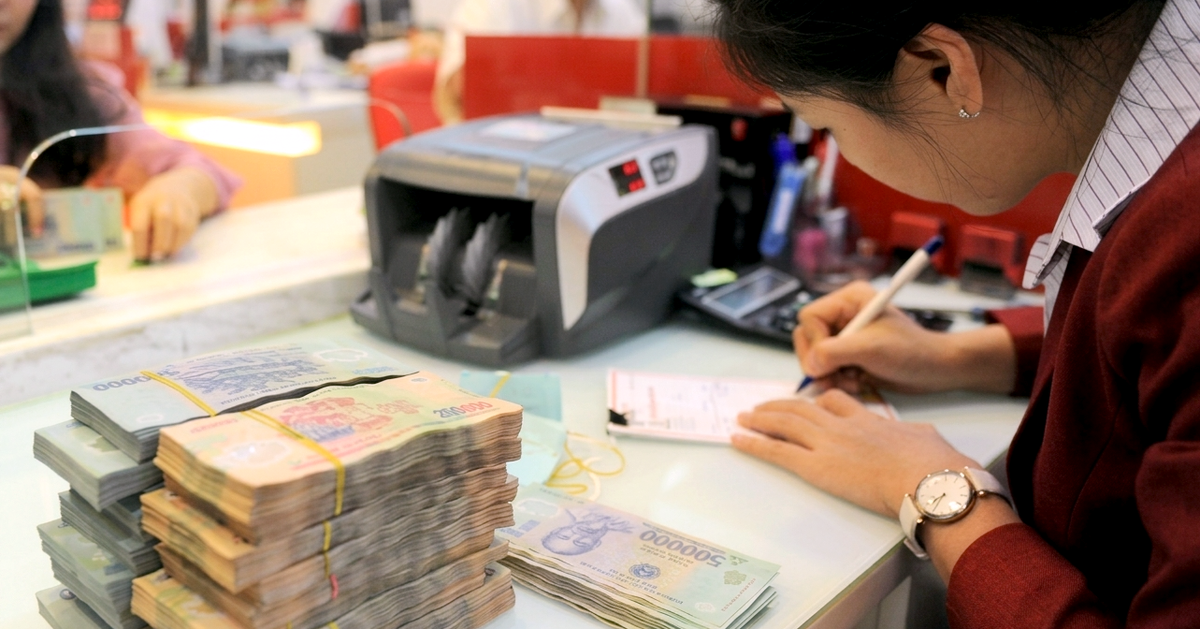 EVN gửi ngân hàng 152.000 tỉ đồng, các tập đoàn lớn khác gửi bao nhiêu?