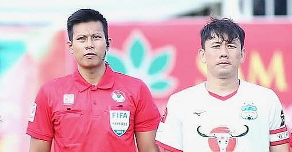 Trọng tài Singapore điều khiển trận play-off giữa PVF-CAND và Bắc Ninh