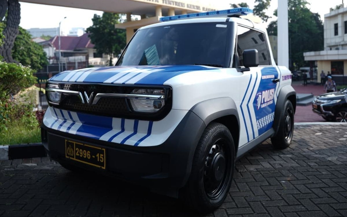 VinFast VF 3 trở thành xe cảnh sát ở Indonesia