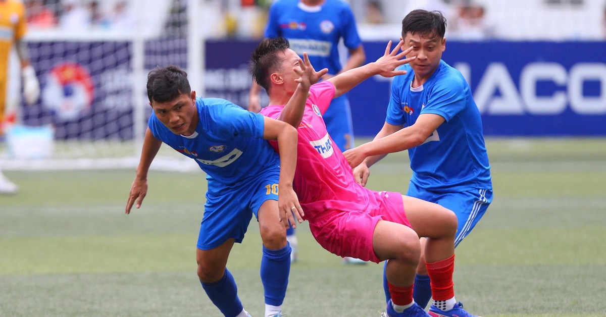 SACOMBANK trở thành cựu vương Giải bóng đá công nhân, viên chức Việt Nam 2026