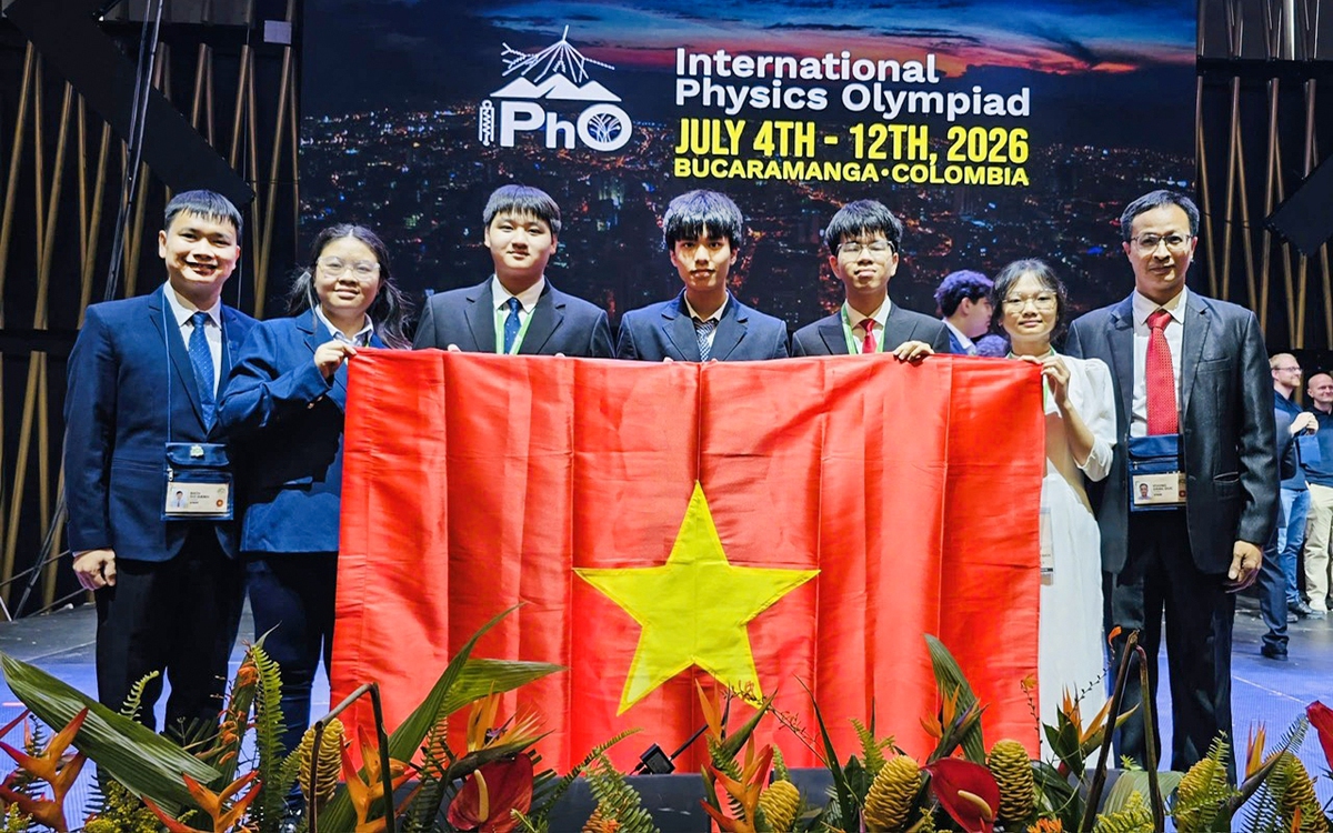 Việt Nam lần đầu vào top 7 Olympic vật lý quốc tế với 4 huy chương vàng