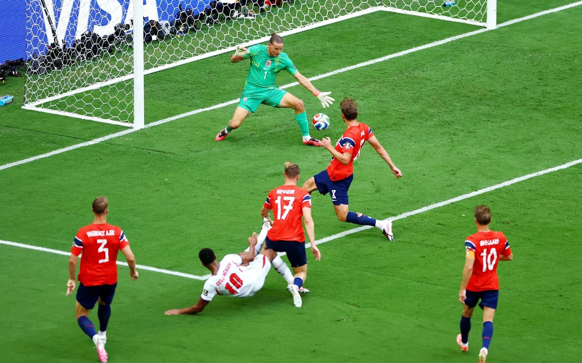FIFA giải thích vì sao bàn thắng tranh cãi của Bellingham lại hợp lệ