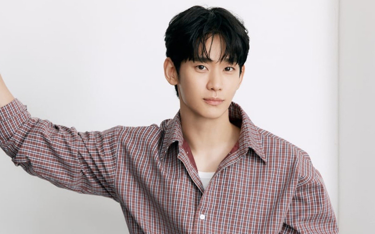 Kim Soo Hyun nhận 40 lời mời đóng phim sau khi được minh oan