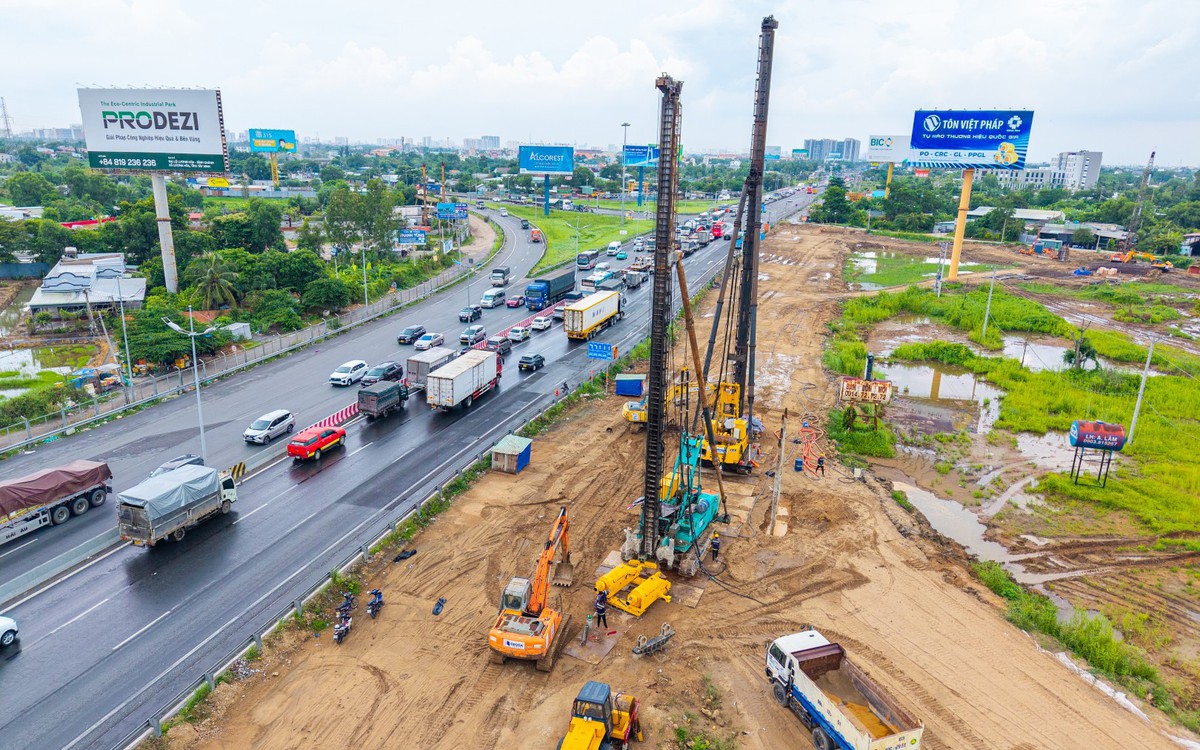 Ký hợp đồng tín dụng hơn 27.000 tỉ đồng để mở rộng cao tốc TP.HCM - Trung Lương - Mỹ Thuận