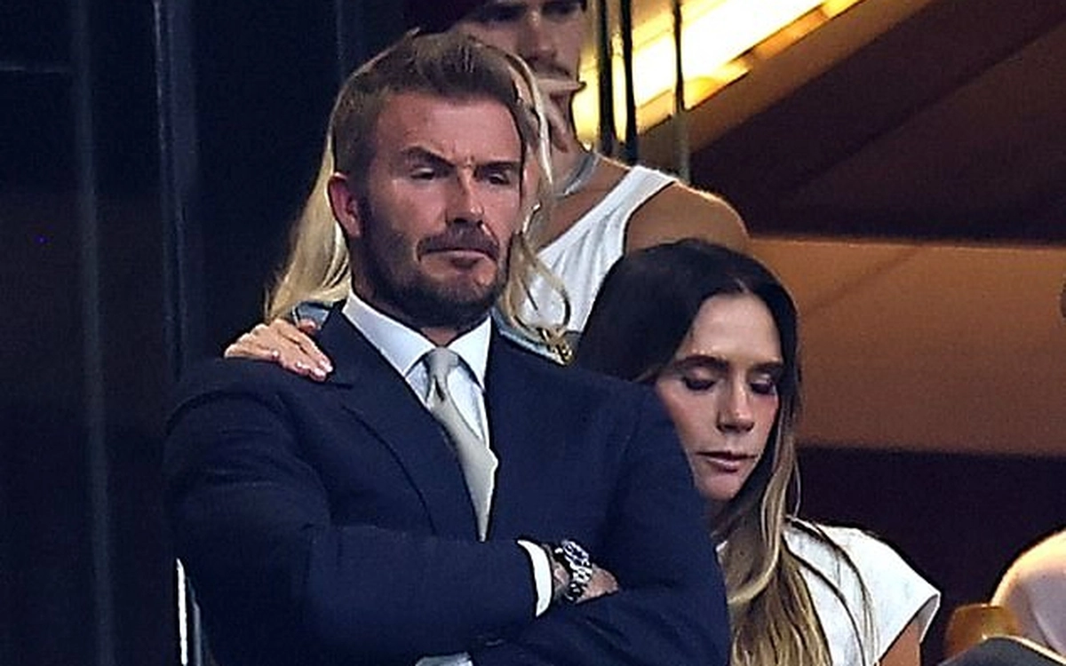 David Beckham khóc sau thất bại của tuyển Anh tại World Cup