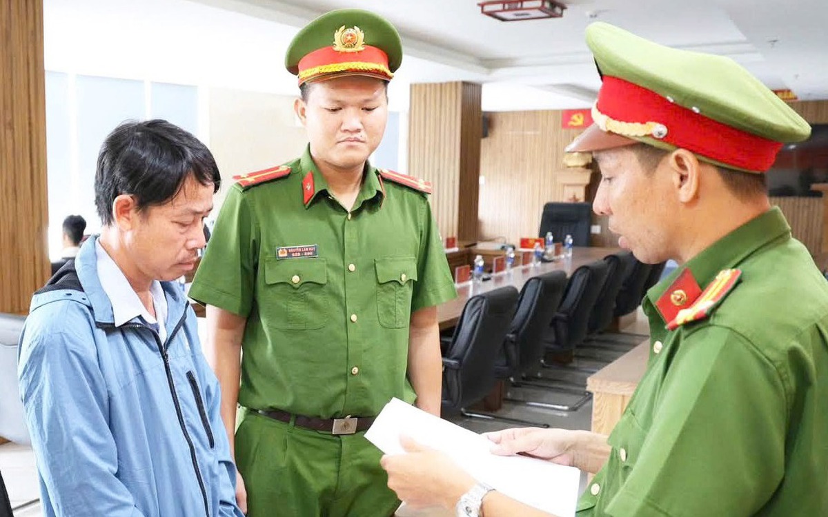 Bắt cựu chuyên viên phòng giáo dục huyện vi phạm đấu thầu, gây thiệt hại hơn 1,7 tỉ đồng