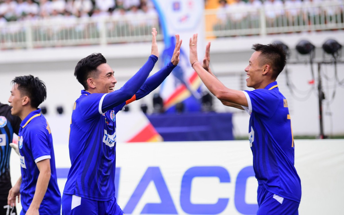 Công đoàn Ngân hàng Việt Nam đăng quang Giải bóng đá công nhân, viên chức Việt Nam 2026