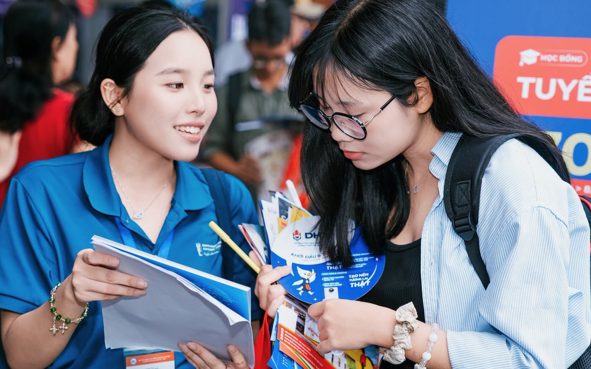 Điểm chuẩn Trường đại học Kinh tế - Luật năm 2026