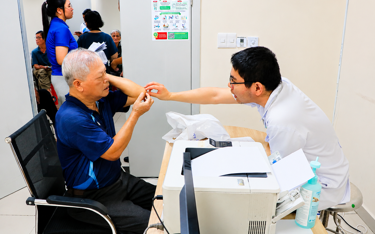Nhiều bệnh viện TP.HCM chung tay chăm sóc sức khỏe người có công