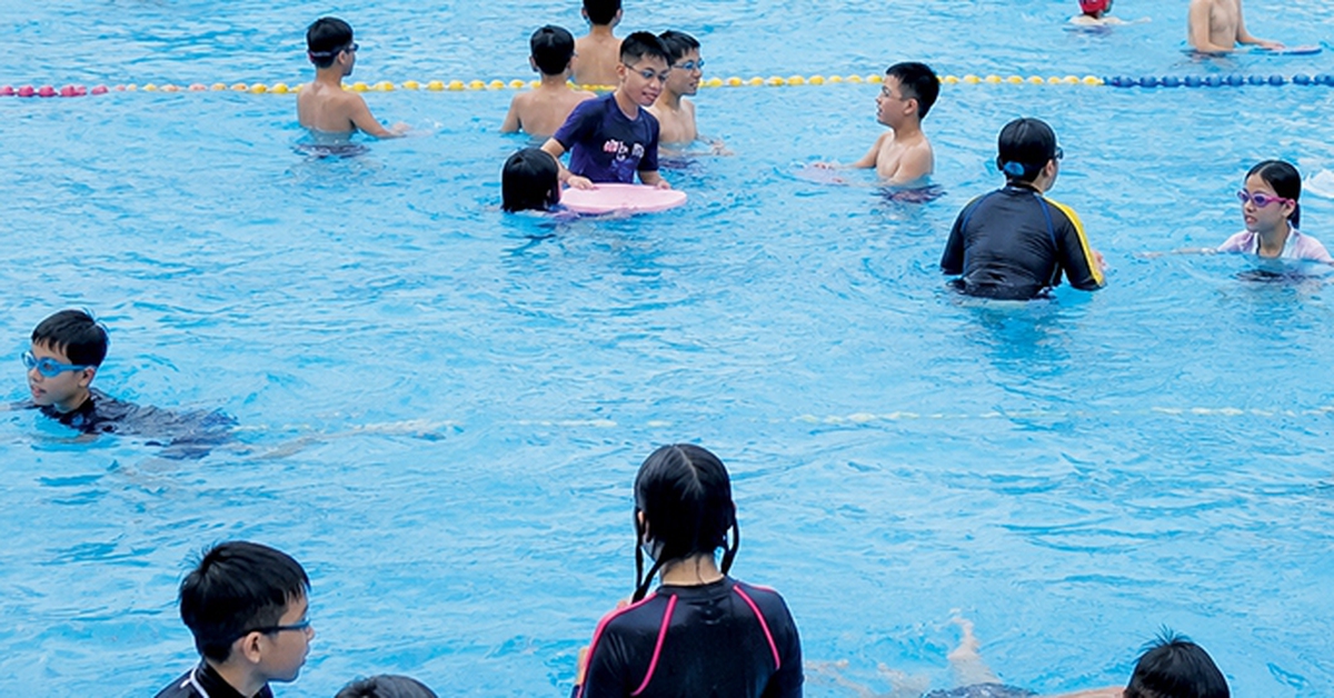 Muốn đi bơi nhưng sợ... Virus Adeno