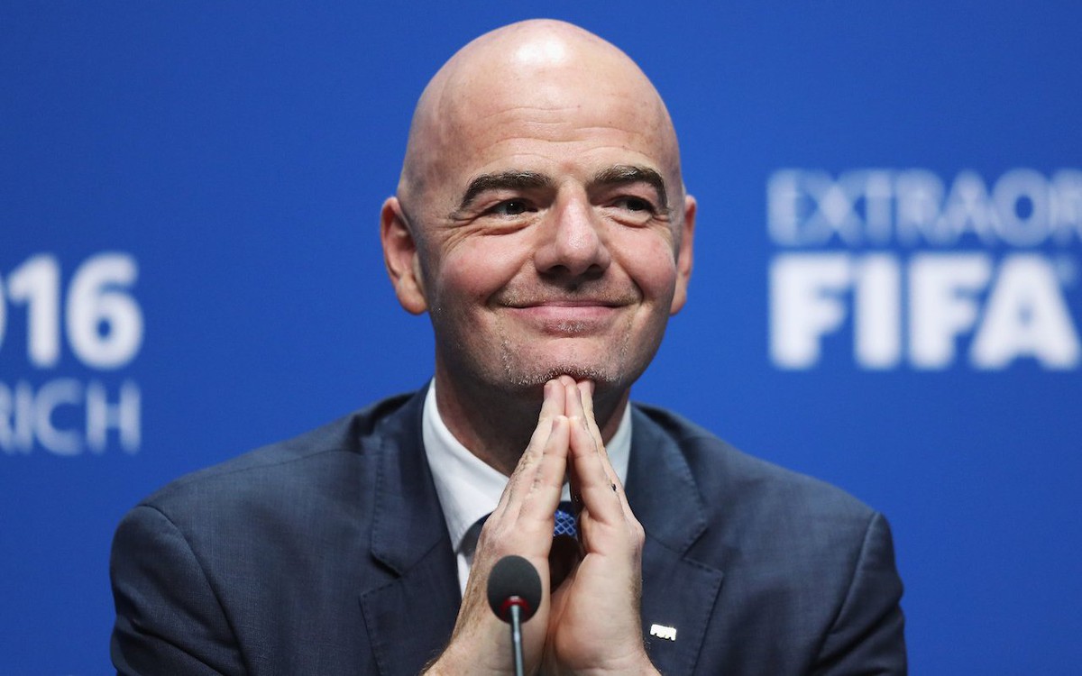 Chủ tịch FIFA Infantino lần đầu lên tiếng về việc 'bán World Cup'