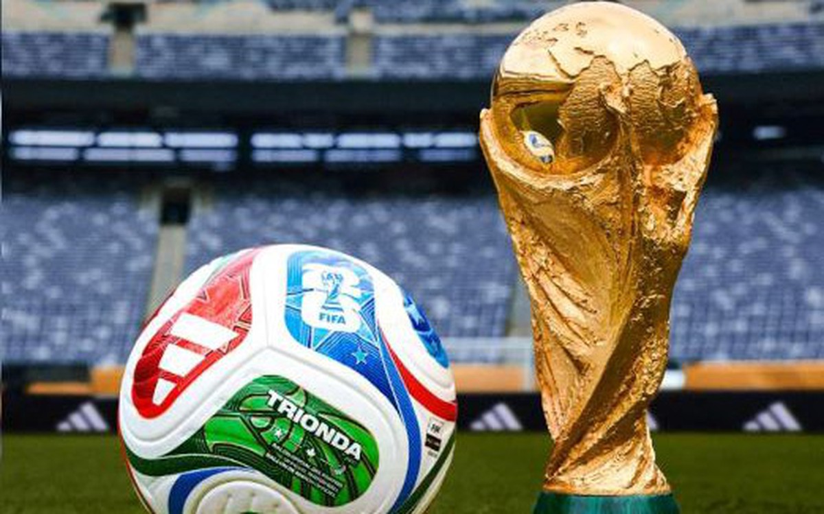 UEFA ra tuyên bố tẩy chay World Cup vì kế hoạch bán cổ phần của FIFA