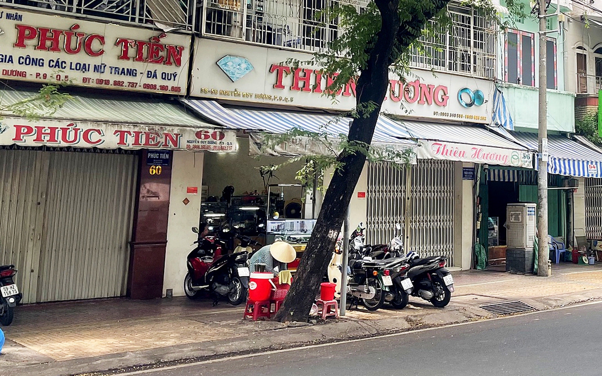 Ảnh minh hoạ cho Ngoài tắc thanh khoản, tiệm vàng, kim cương còn đóng cửa vì điều gì?
