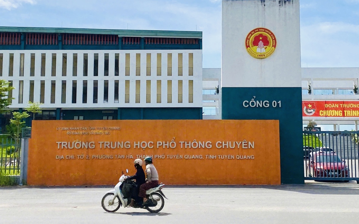 Vụ hơn 140 điểm 10 toán tại chuyên Tuyên Quang: Đã khởi tố 29 bị can, bắt tạm giam 7 người