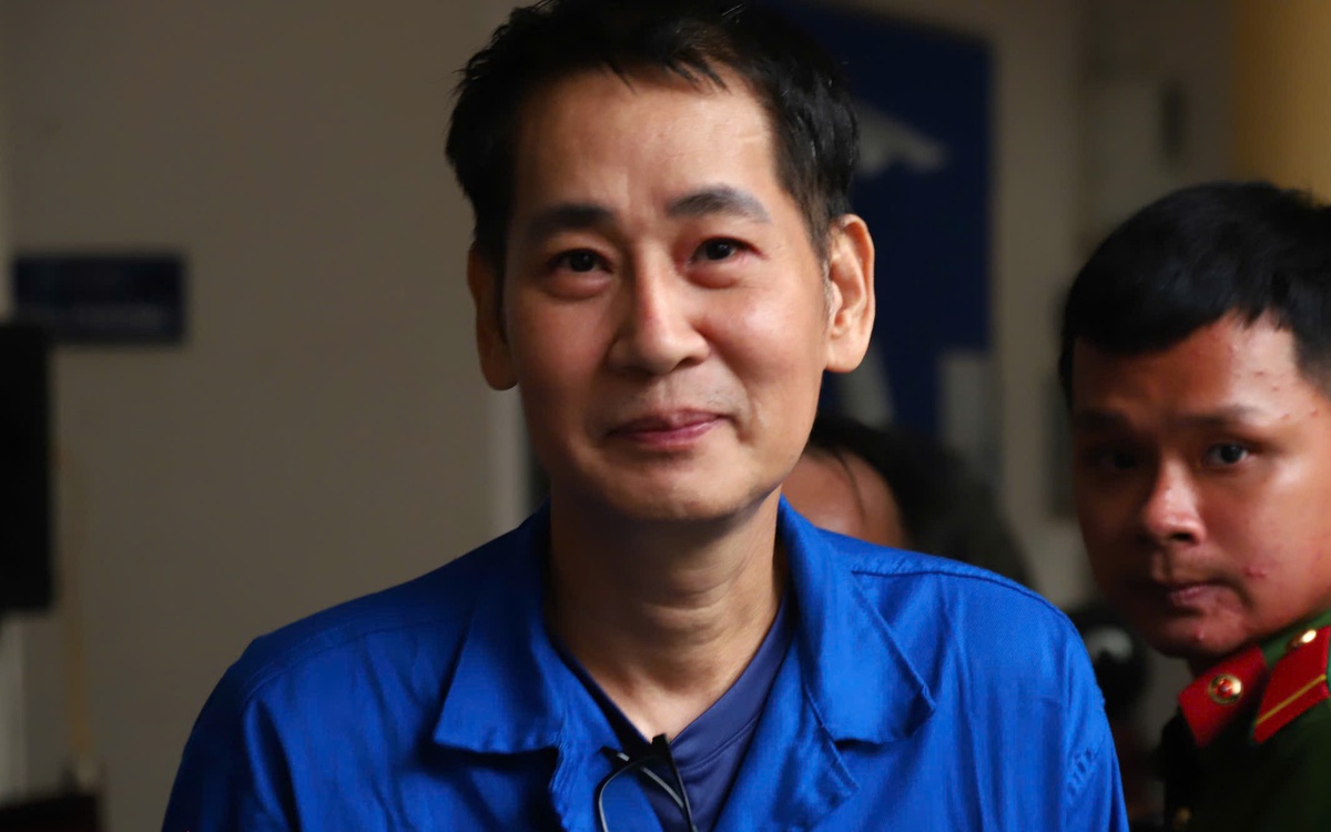 Vụ đạo diễn Lê Minh tạt sơn nhà con nợ: Tòa trả hồ sơ để điều tra số tiền cưỡng đoạt