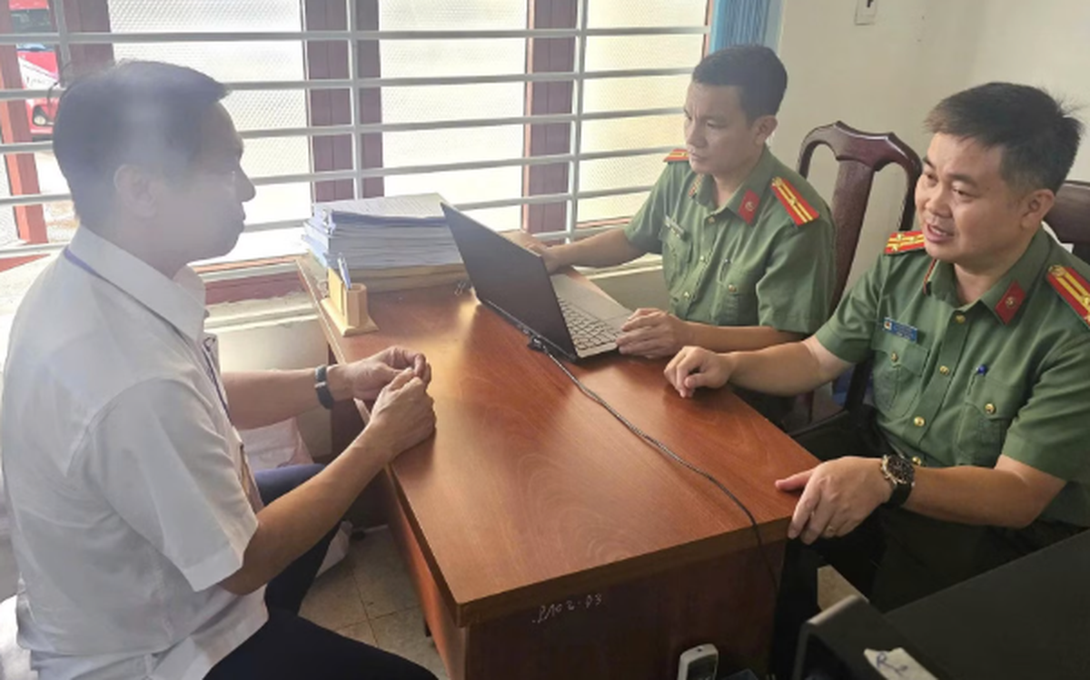 Thu học phí sai quy định, Giám đốc Trung tâm giáo dục thường xuyên và 3 người bị khởi tố