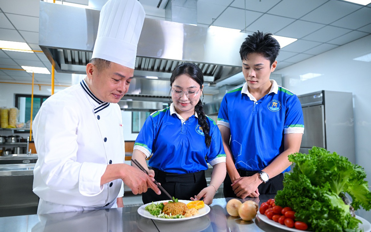 Chọn nguyện vọng 1 vào Văn Hiến, thí sinh nhận học bổng đến 80% học phí toàn khóa