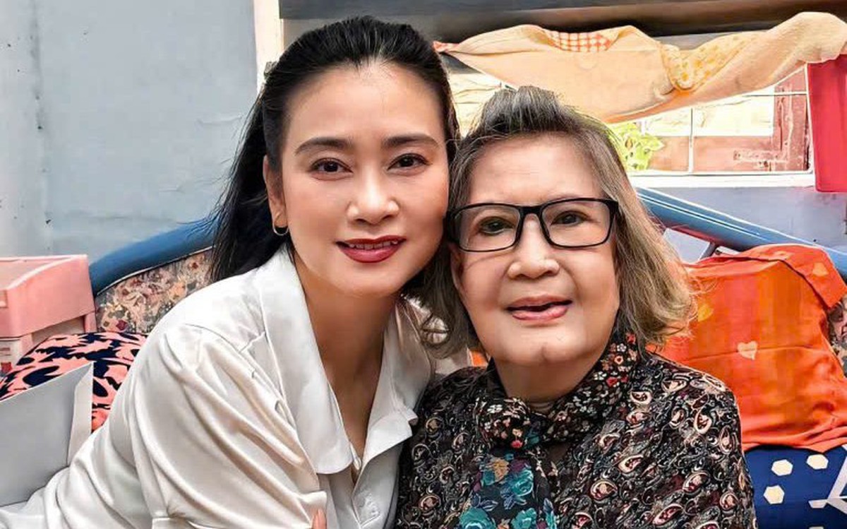 Tuyết Thu thăm Diệu Hiền, lại nhớ về thời kỳ huy hoàng của các dạo diễn cải lương