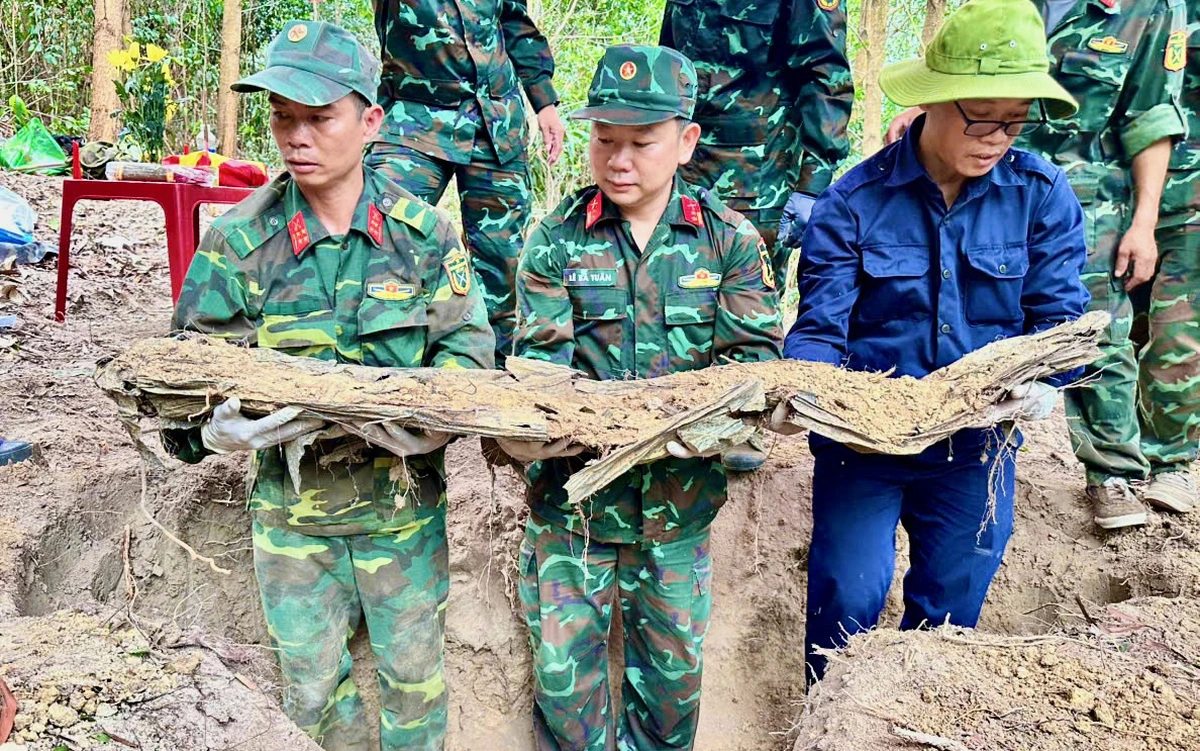 Từ nguồn tin của cựu giao liên 96 tuổi tìm thấy 2 hài cốt liệt sĩ