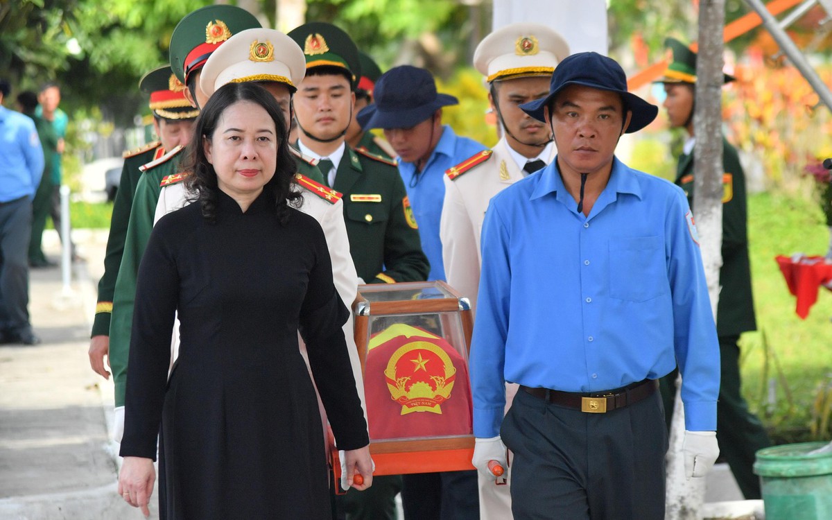 Truy điệu và an táng 235 hài cốt liệt sĩ là quân tình nguyện, chuyên gia Việt Nam