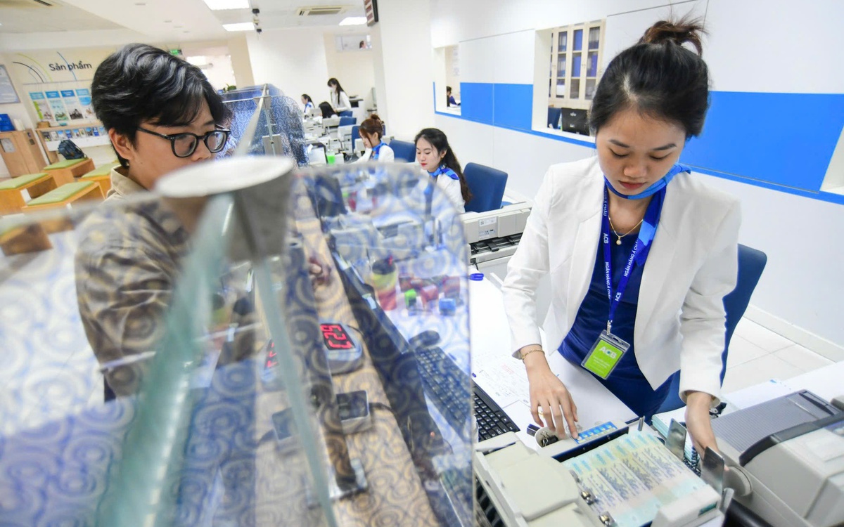 Lãi suất tăng cao, doanh nghiệp khó tiếp cận vốn