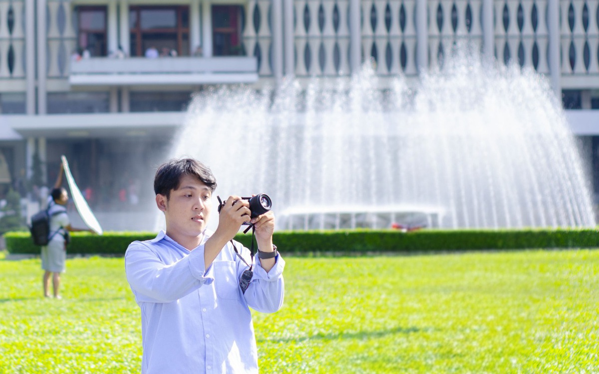 Dinh Độc Lập thu phí 500.000 đồng đối với máy ảnh: Ai phải đóng? Ai không?