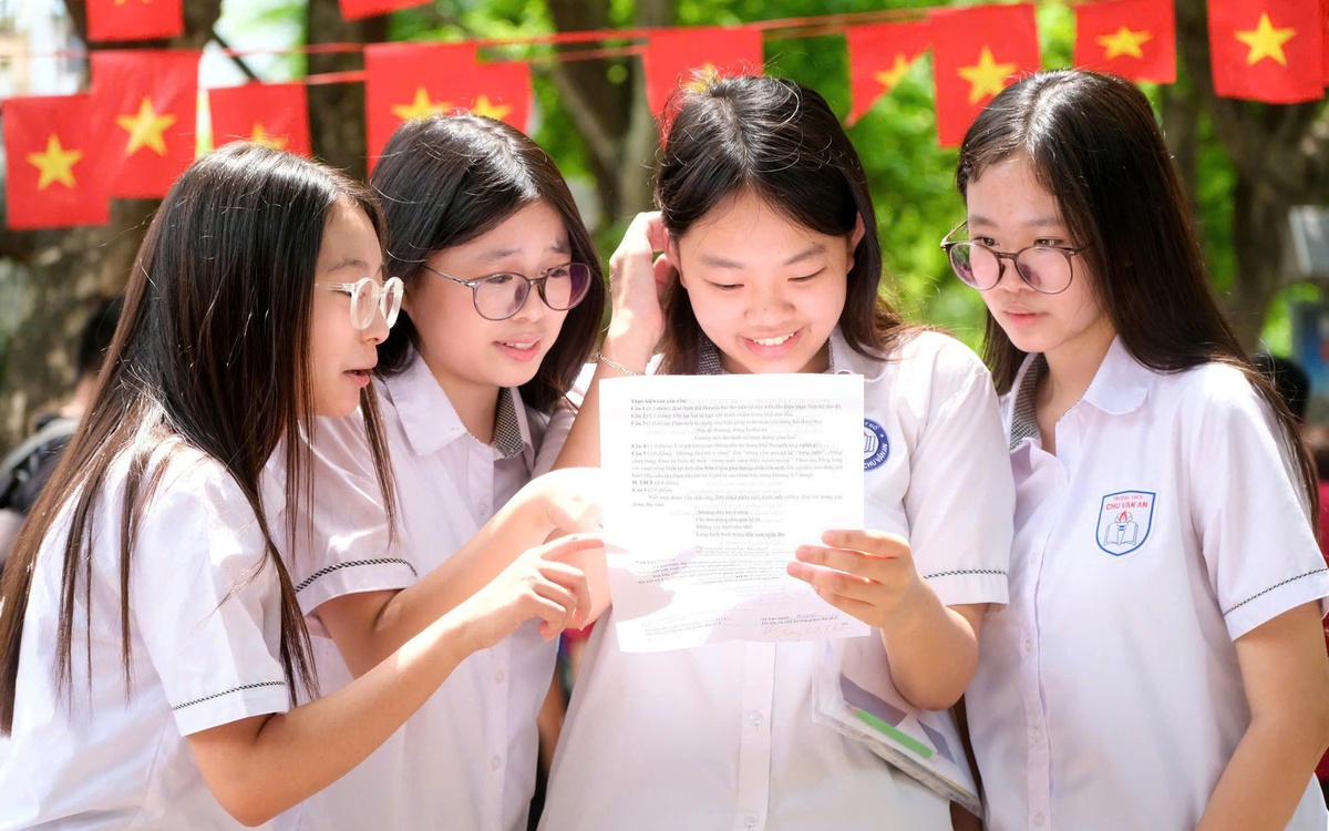 Khả năng miễn phí sách giáo khoa cho học sinh Hà Nội từ năm học 2026-2027
