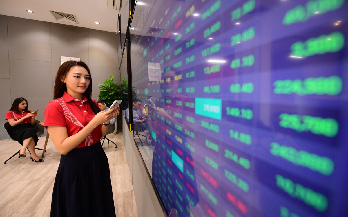 Chứng khoán tuần mới: VN-Index tăng 2 tuần liên tiếp, mốc 1.780 điểm thử lửa dòng tiền