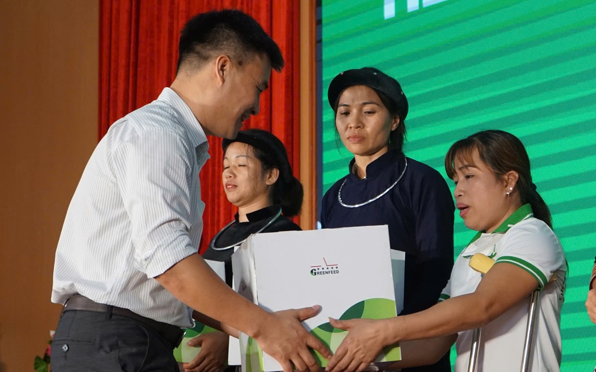 Chương trình 'Tiếp sức nhà nông' hỗ trợ 40 hộ dân Lâm Đồng