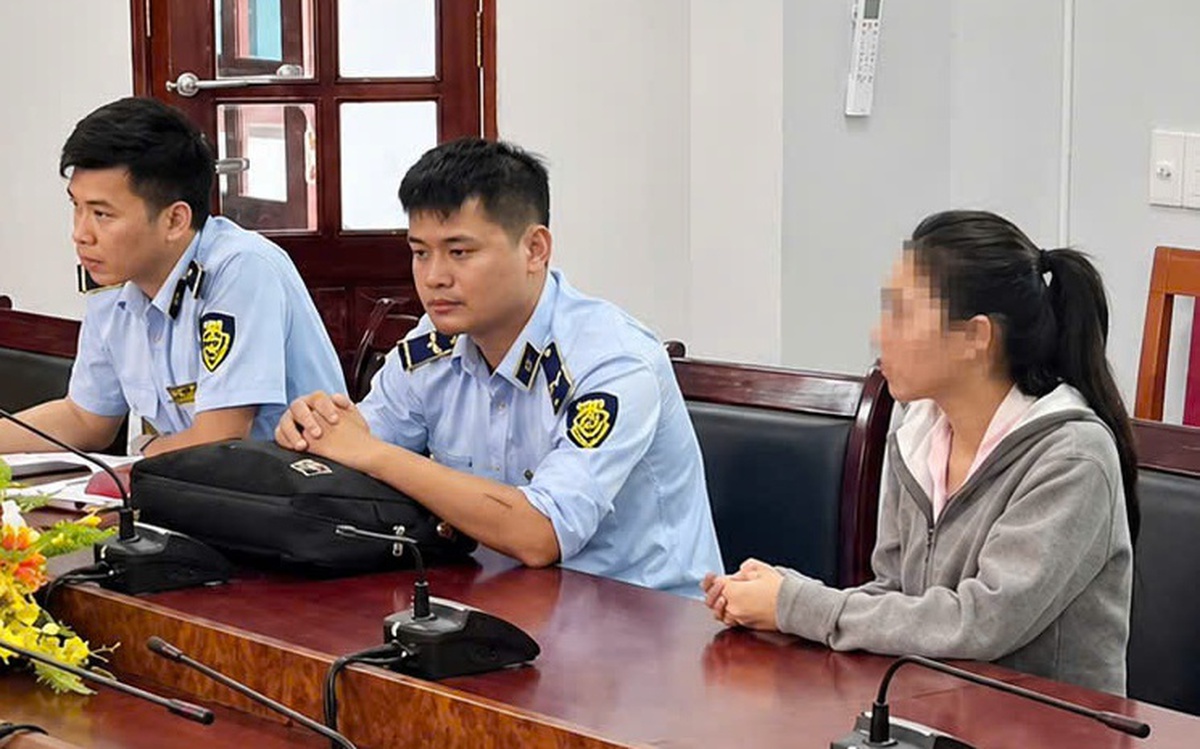 Đóng nước vào chai cũ có thương hiệu đem bán, xử lý thế nào?