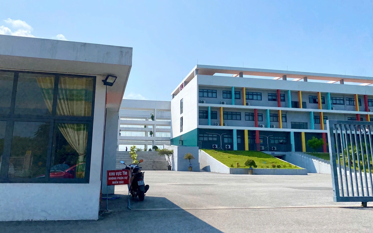 Thi lại ở Tuyên Quang: 2 thí sinh xác nhận không dự thi, Bộ giám sát tất cả các khâu