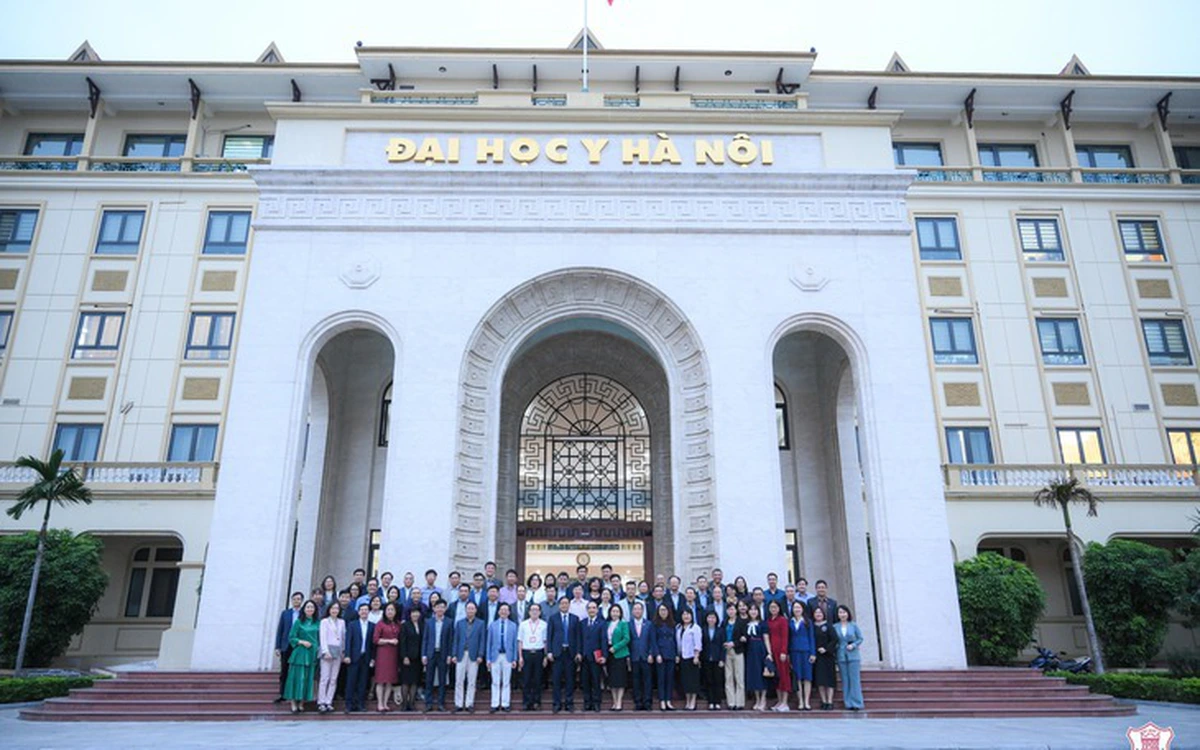 Nhiều thí sinh xét tuyển vào Trường đại học Y Hà Nội được cộng 2-3 điểm