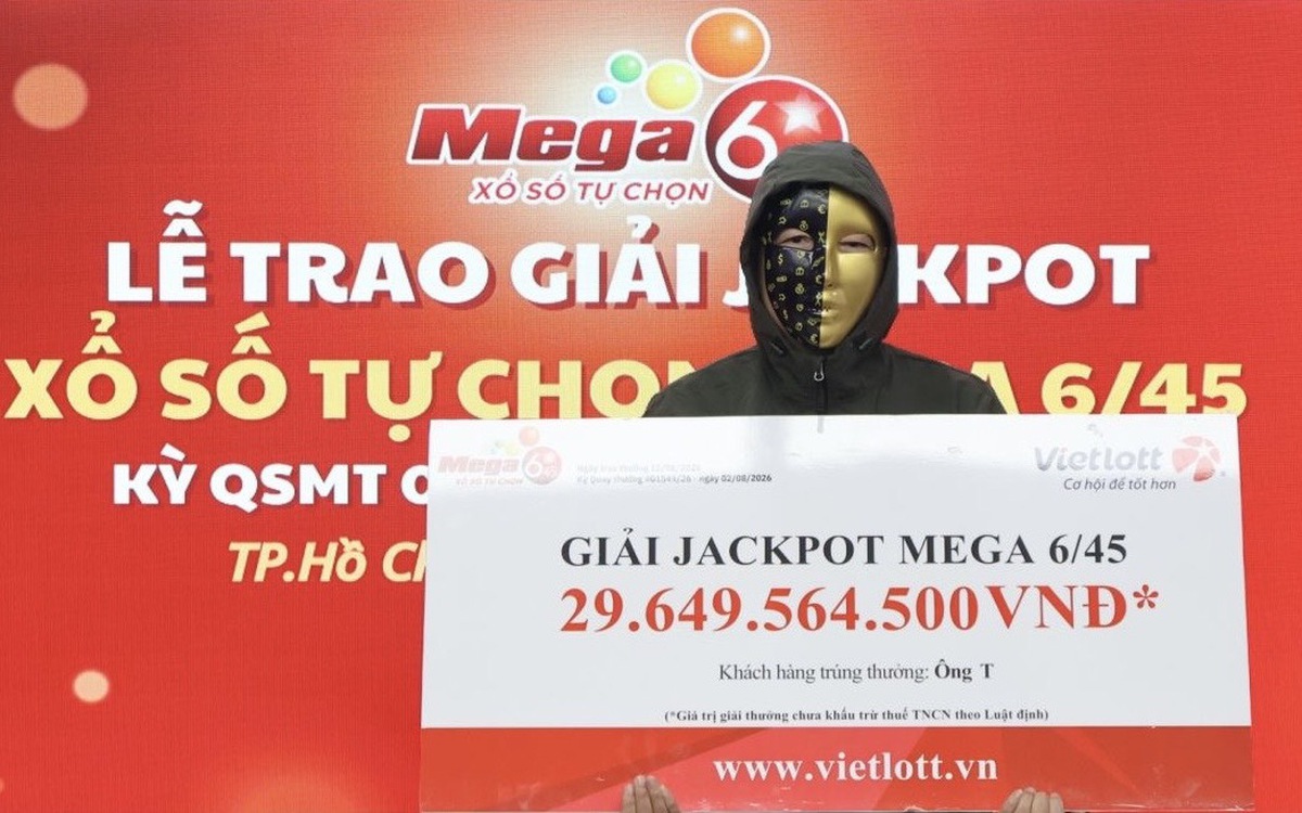 Mua vé từ người bán dạo, cựu quân nhân ở TP.HCM trúng Vietlott 29,6 tỉ đồng