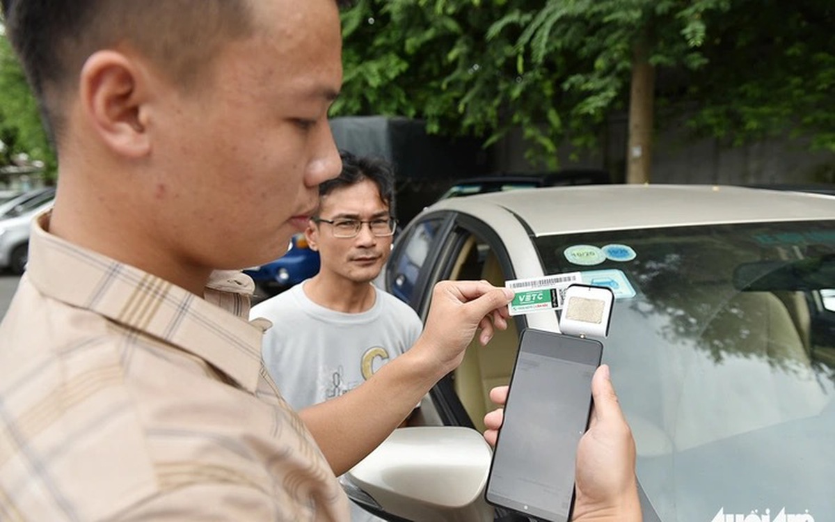 VETC thu phí 6.600 đồng/tháng: Tự ý 'đẻ' phí hay đúng quy định?