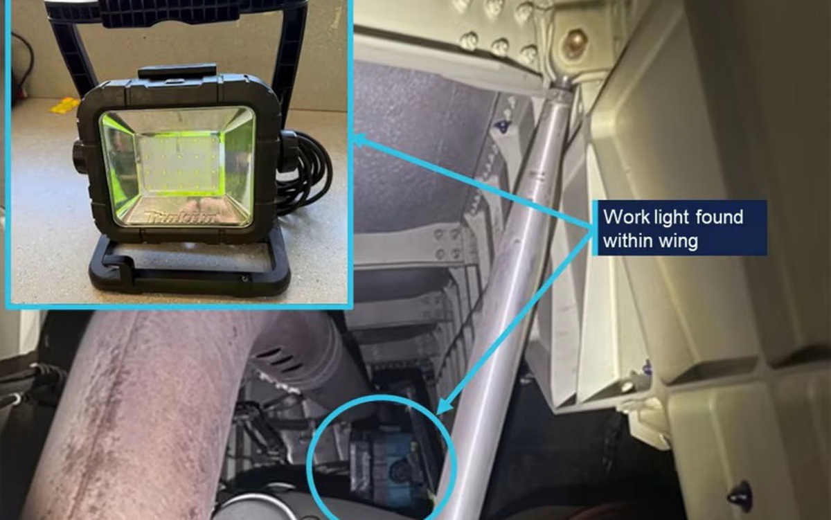 Úc điều tra vụ đèn làm việc bỏ quên trong cánh máy bay Qantas suốt hai ngày