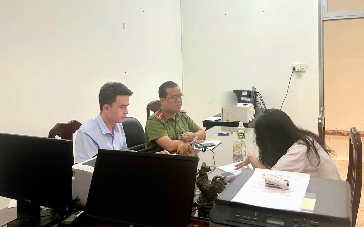 Công an làm việc với người kêu gọi từ thiện vụ du khách Trung Quốc bị sóng cuốn mất tích