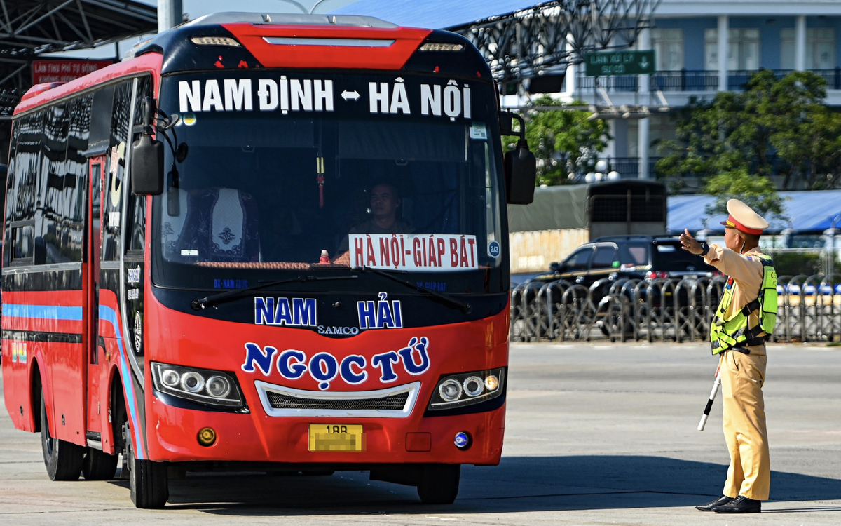 Thủ tướng yêu cầu duy trì cao điểm tuần tra, xử lý vi phạm liên quan xe kinh doanh vận tải