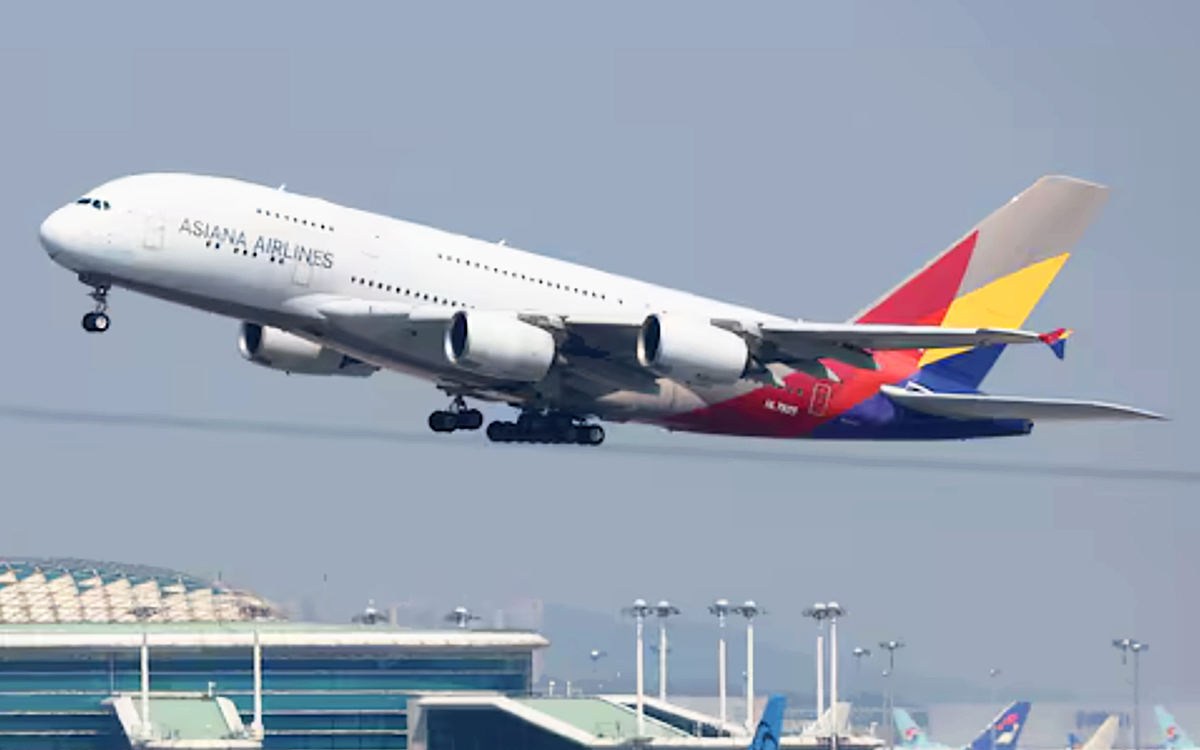 Hành khách kiện Asiana Airlines đòi 100 triệu USD sau khi bị Việt Nam từ chối nhập cảnh