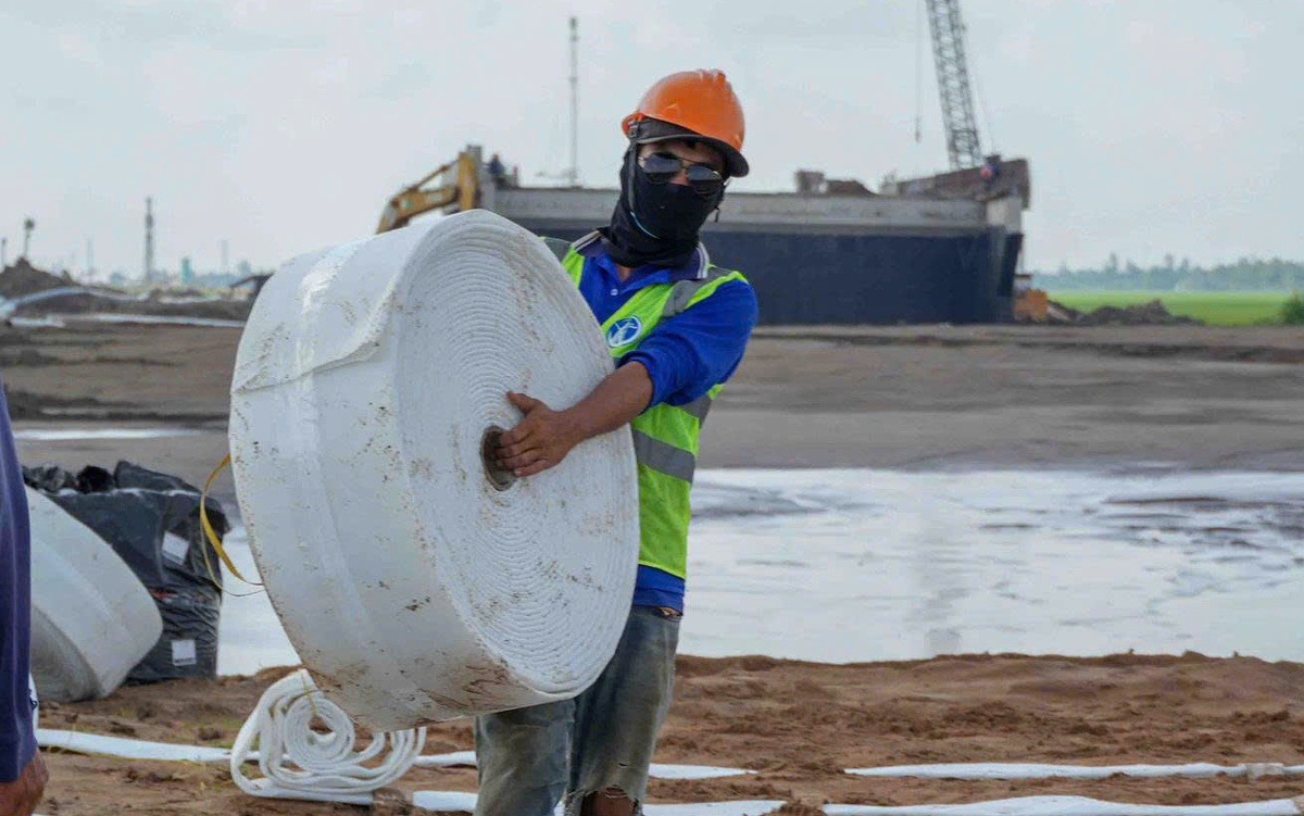 30 cây cầu đã thi công, cao tốc qua Cần Thơ còn vướng ở đâu?