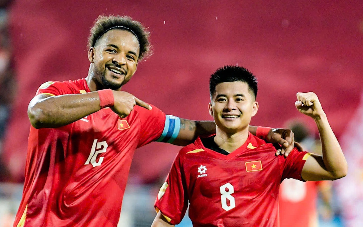 Thái Lan - Việt Nam (20h): Quang Hải dự bị, Xuân Son đá chính