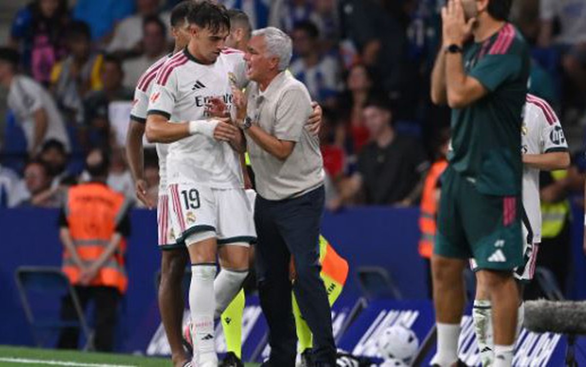 'Tân binh' cứu HLV Mourinho trong ngày tái xuất ở La Liga sau 13 năm