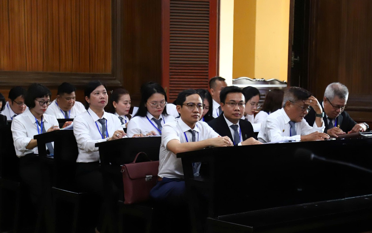 Vụ án ma túy VN10: Luật sư xin giảm nhẹ án cho các bị cáo đang bị truy nã