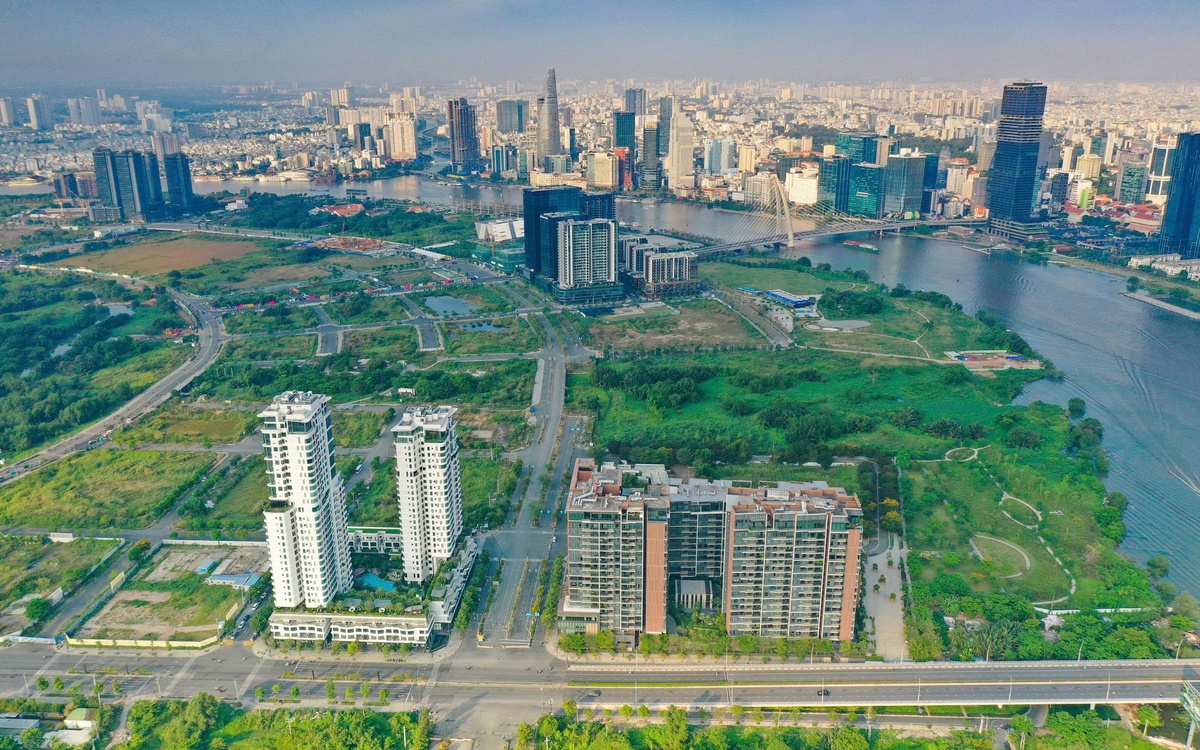 Doanh nghiệp bất động sản đối mặt lãi suất vay nghìn tỉ lên gần 16%