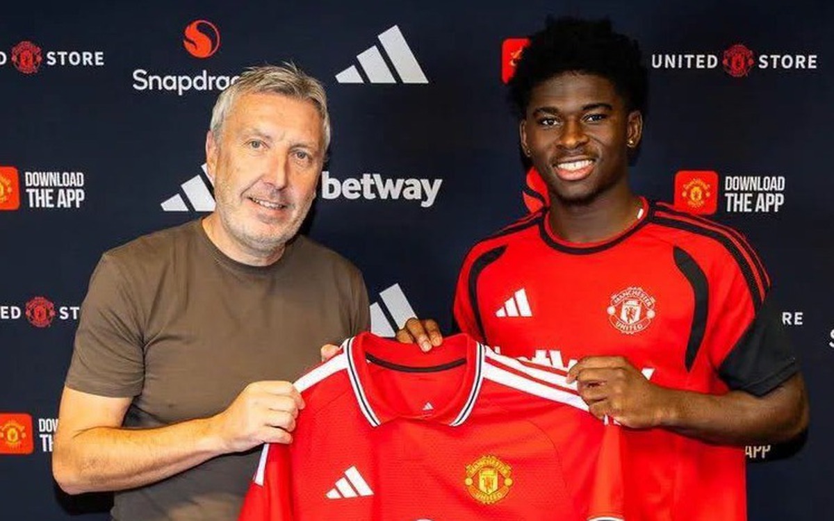 Man United chi đậm để mua tiền vệ trẻ tại Ngoại hạng Anh