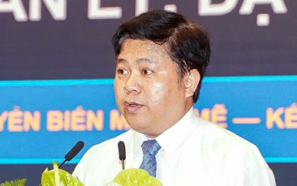Trường chuyên Lê Hồng Phong TP.HCM có hiệu trưởng mới