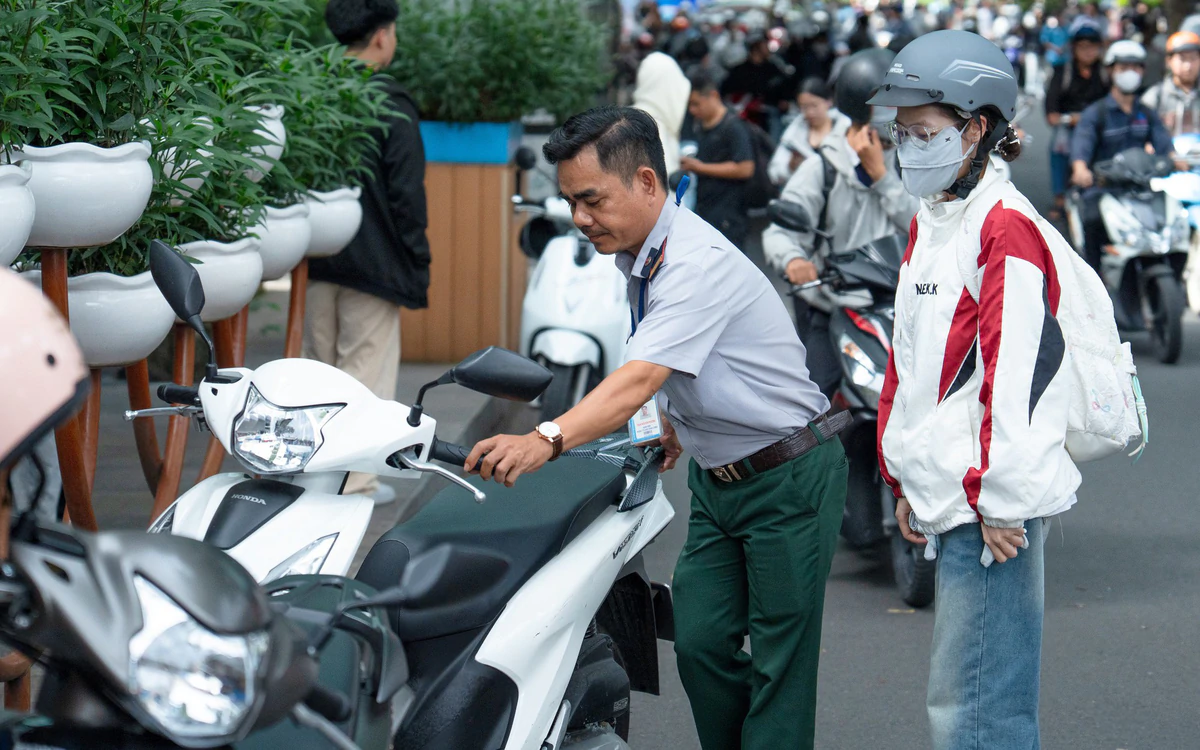 Một trường đại học ở TP.HCM giữ miễn phí hơn 500 xe máy của sinh viên dịp Tết