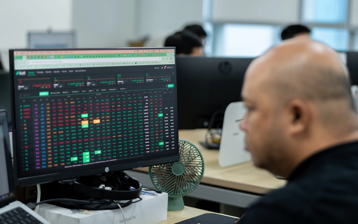 Dự báo 2 cổ phiếu hút 62 triệu USD từ các quỹ nhờ lọt rổ FTSE