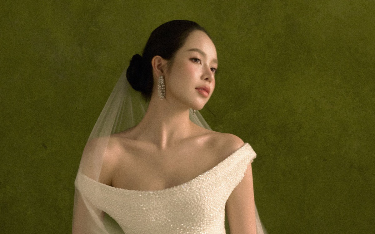 Hoa hậu Thanh Thủy hóa cô dâu trong bộ sưu tập mới của Lê Thanh Hòa