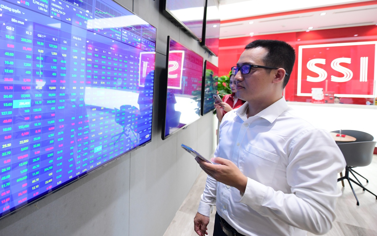 Đẩy lùi tin đồn, báo chí góp phần khơi thông dòng vốn cho tăng trưởng