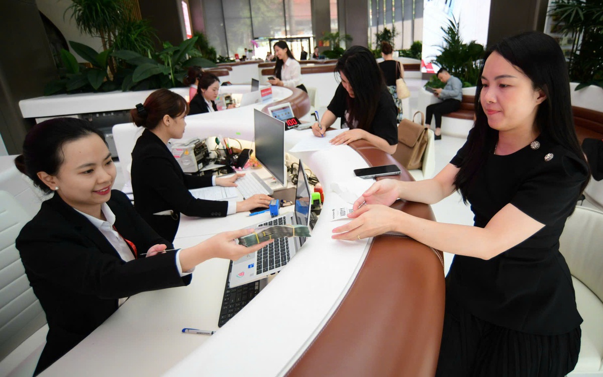 Báo chí, từ cầu nối thông tin đến động lực thúc đẩy tăng trưởng hai con số